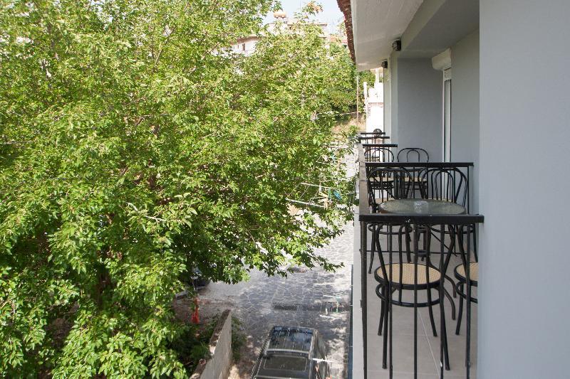 Pension Avocado Città di Skiathos Esterno foto